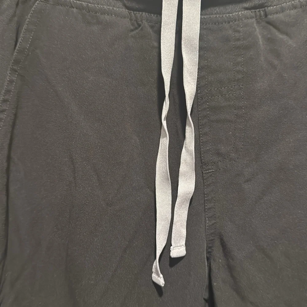 Figs modern cargo